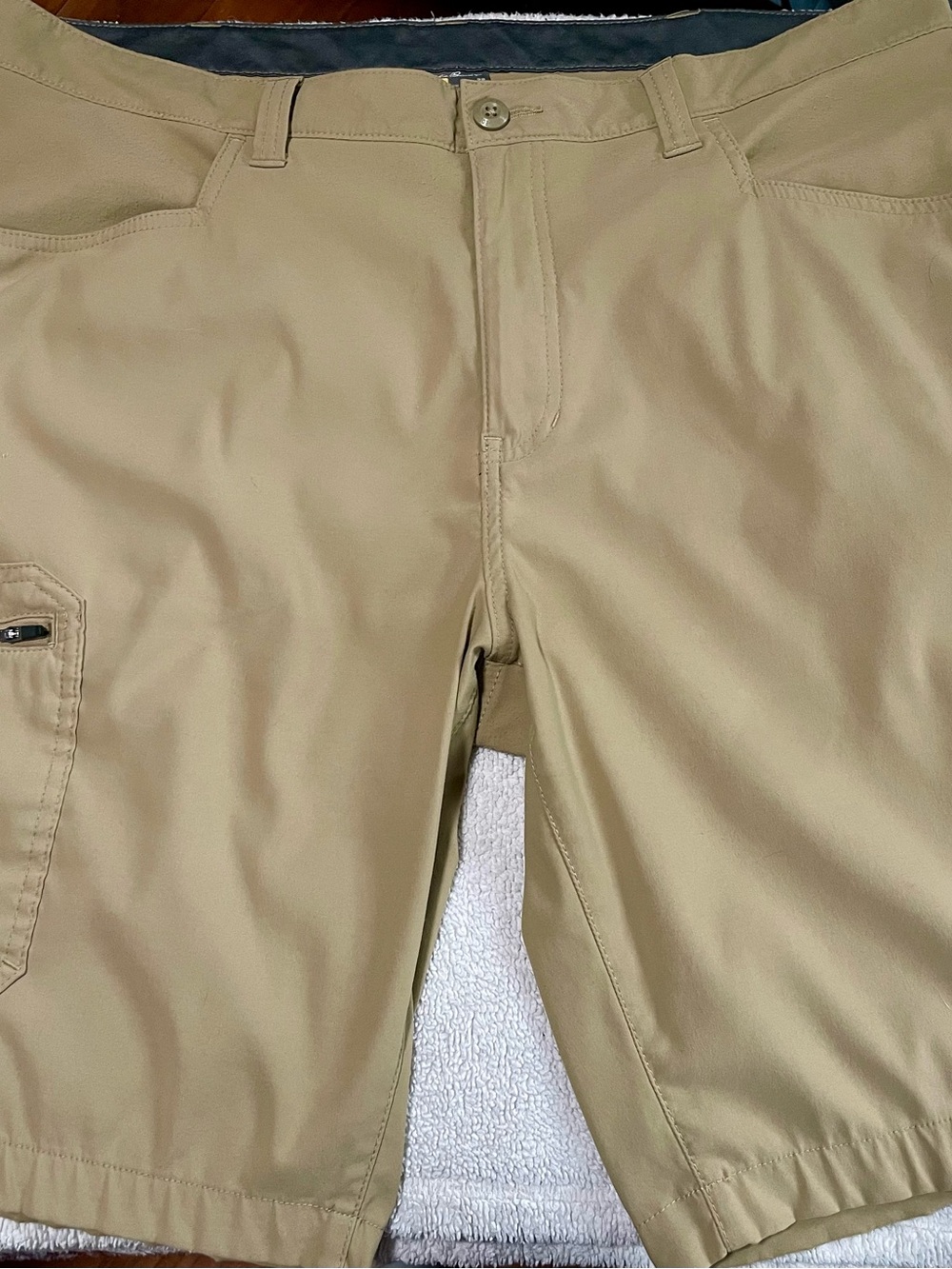 Eddie Bauer Tan Men's Shorts